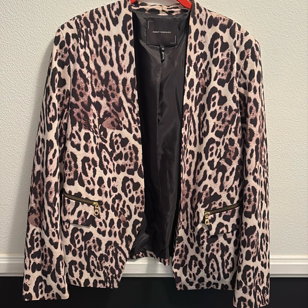 Robert Rodriquez size 12 suit jacket.